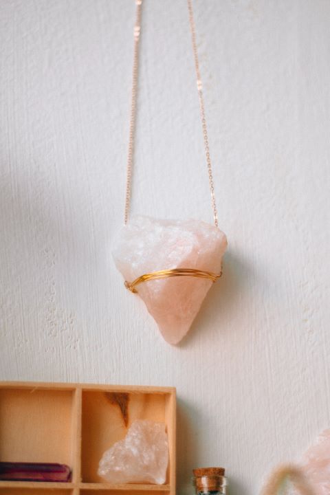 Rose Quartz To Attract Specific Person: Does It Work?