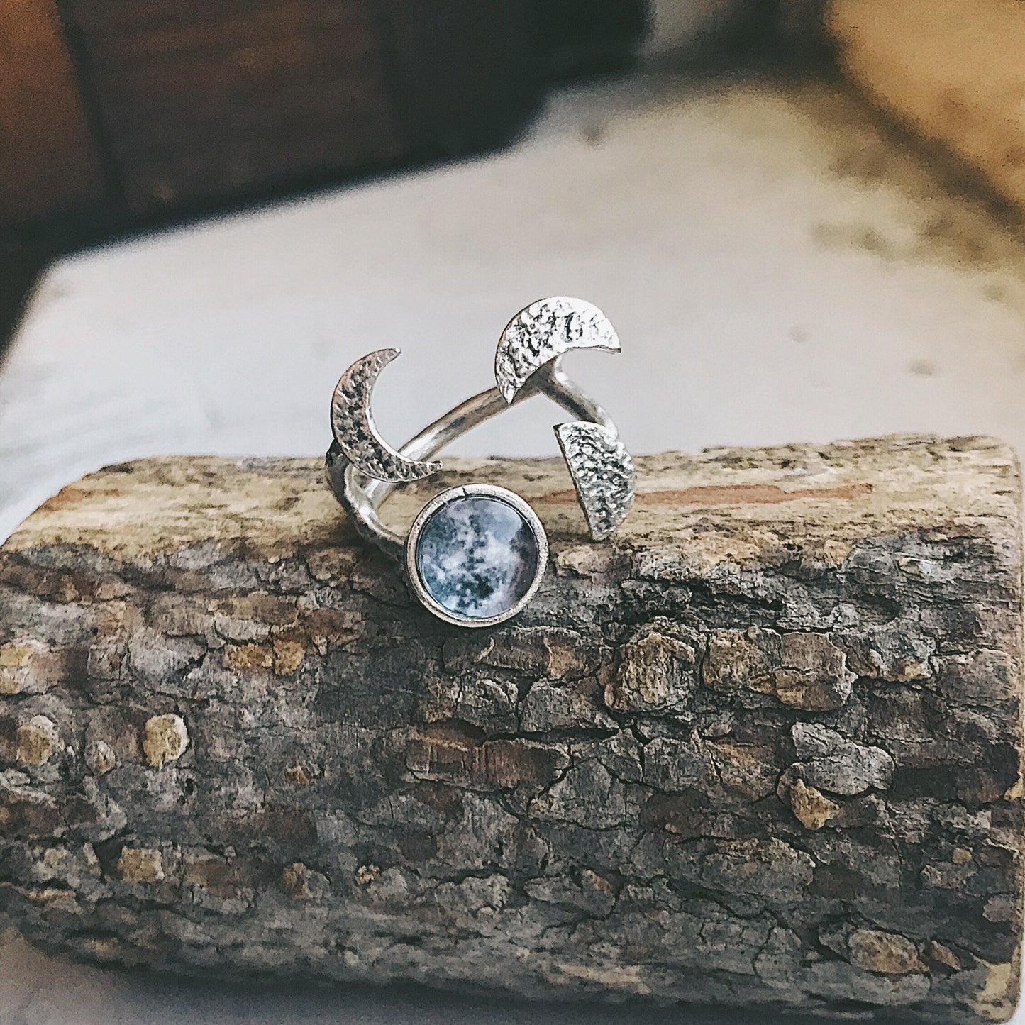 Moon Phase Sculpture Ring – Boho Style