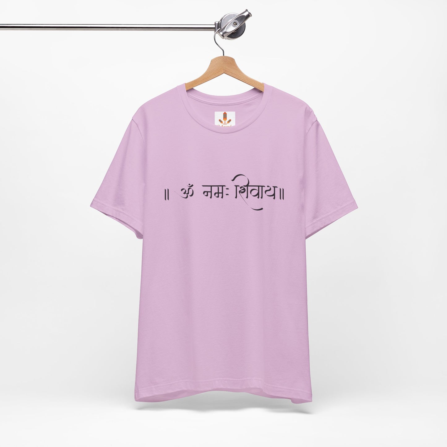 Om Mani Padme Hum Design T-shirt