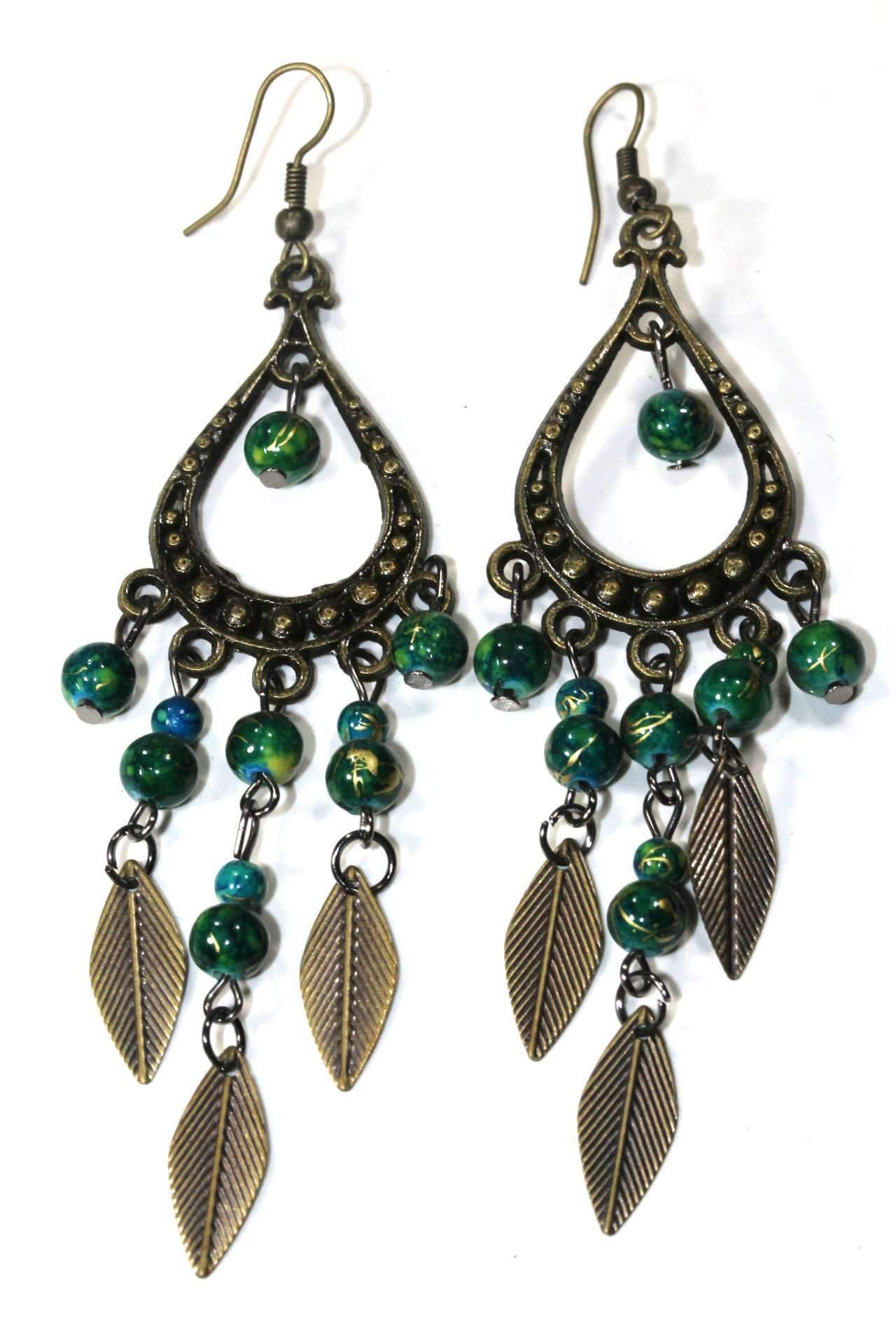 Free Spirit Leaf Dangler Earrings – Earthy Boho Elegance