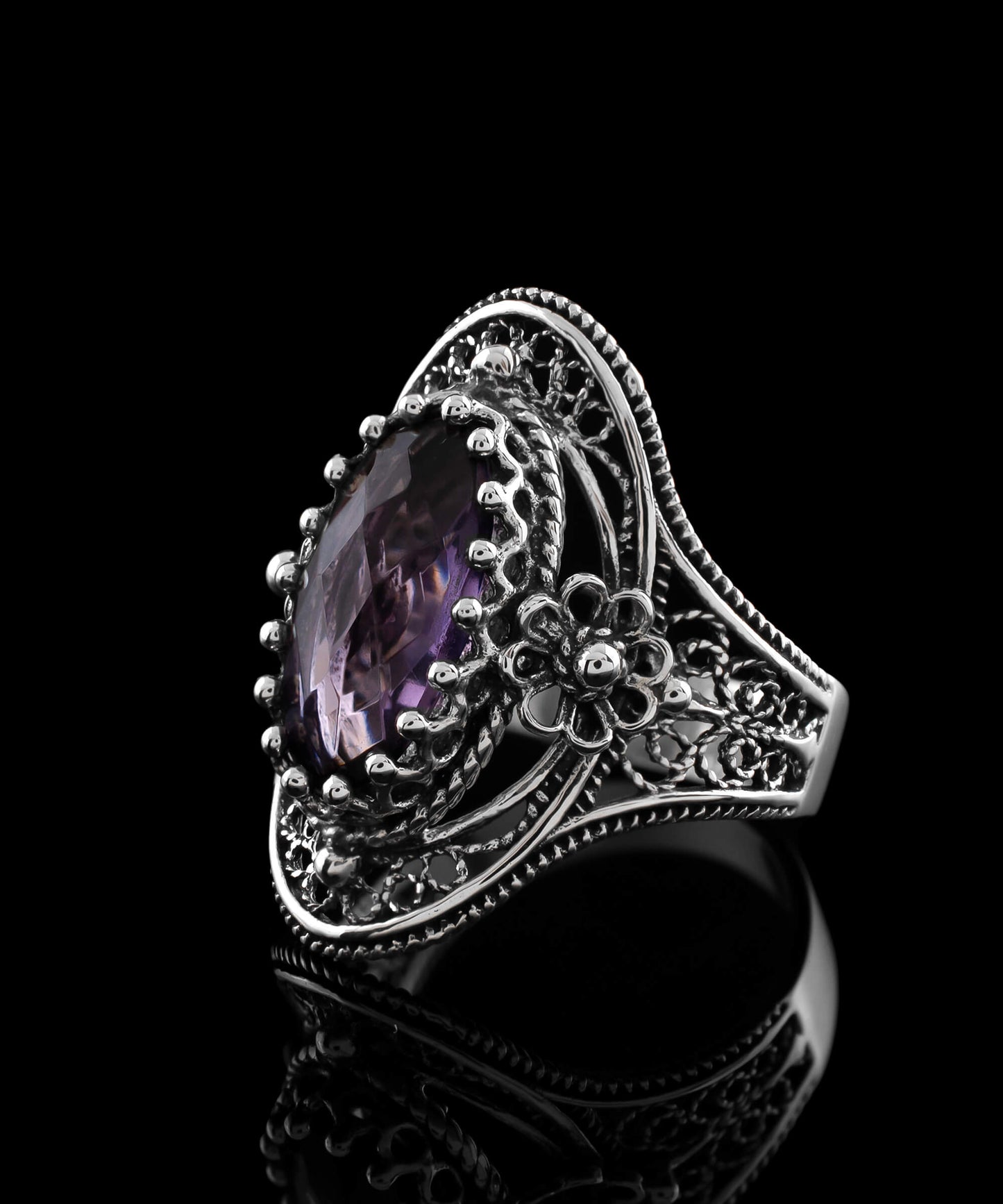 Sterling Silver Oval Amethyst Ring – Boho Chic Statement Jewelry