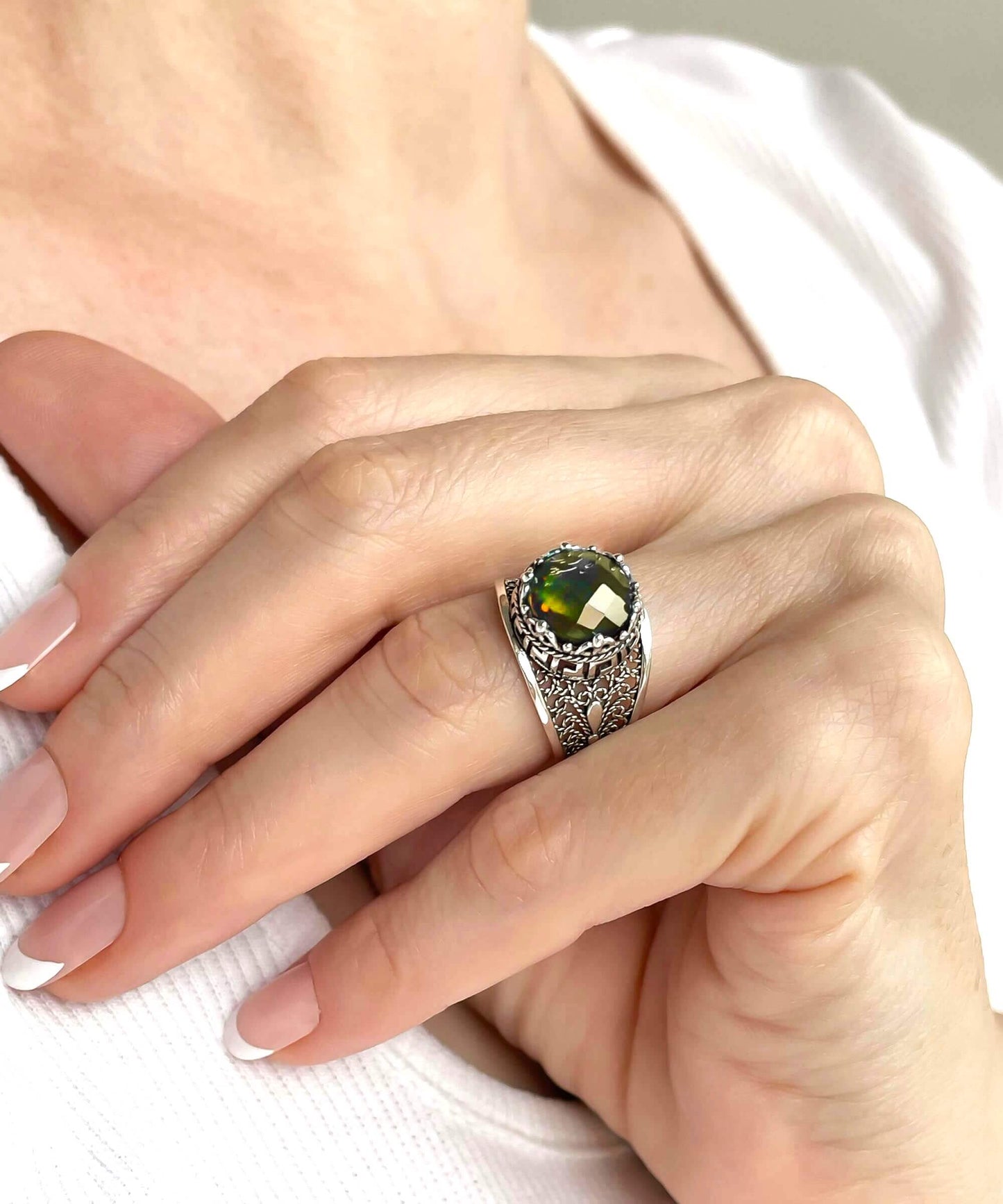 Meander Pattern Filigree Art Alexandrite Gemstone Ring