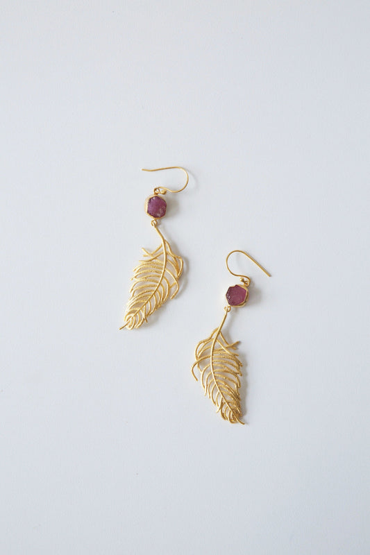 Cast Feather Earrings – Bohemian Elegance