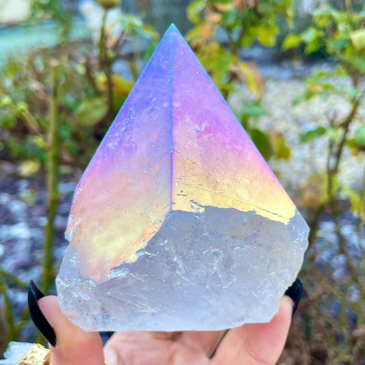 What does angel aura quartz do?