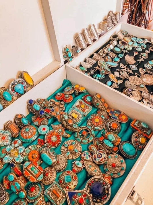 The Best Places to Shop for Affordable Gold Hippie Jewelry