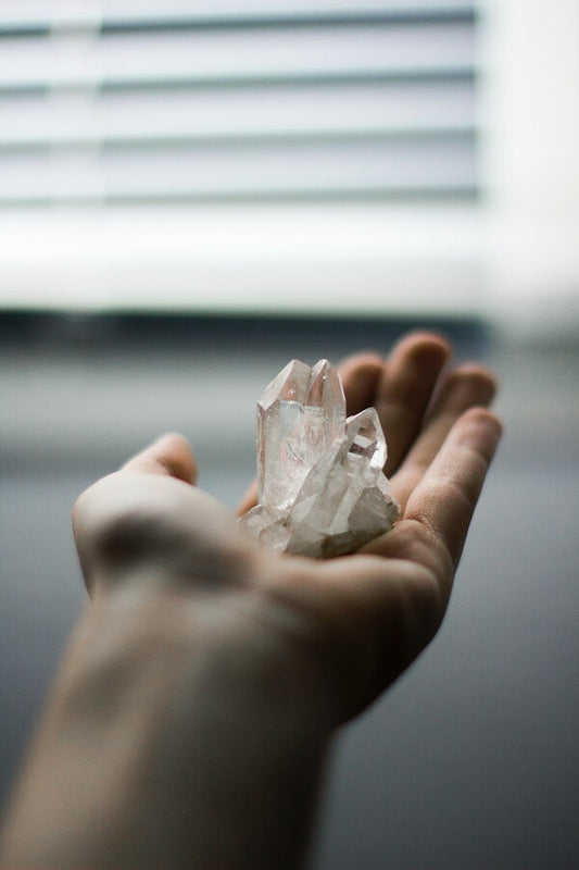 What Does White Quartz Do?