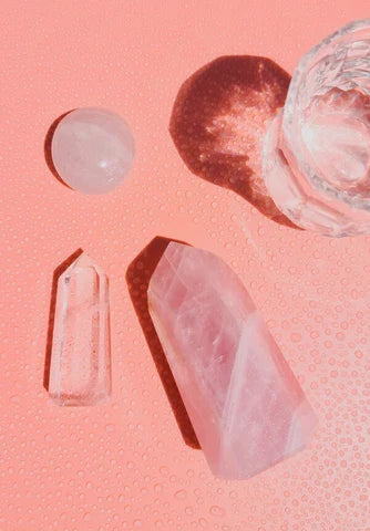 Quartz Crystal Home Decor: Style Guide for Boho Spaces