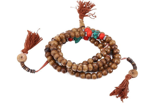 What Makes Tibetan Buddhist Mala Beads Unique? Materials, Symbols, and Blessings