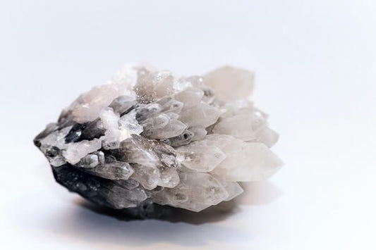 What Is White Quartz Good For Health? 5 Benefits You May Not Know About