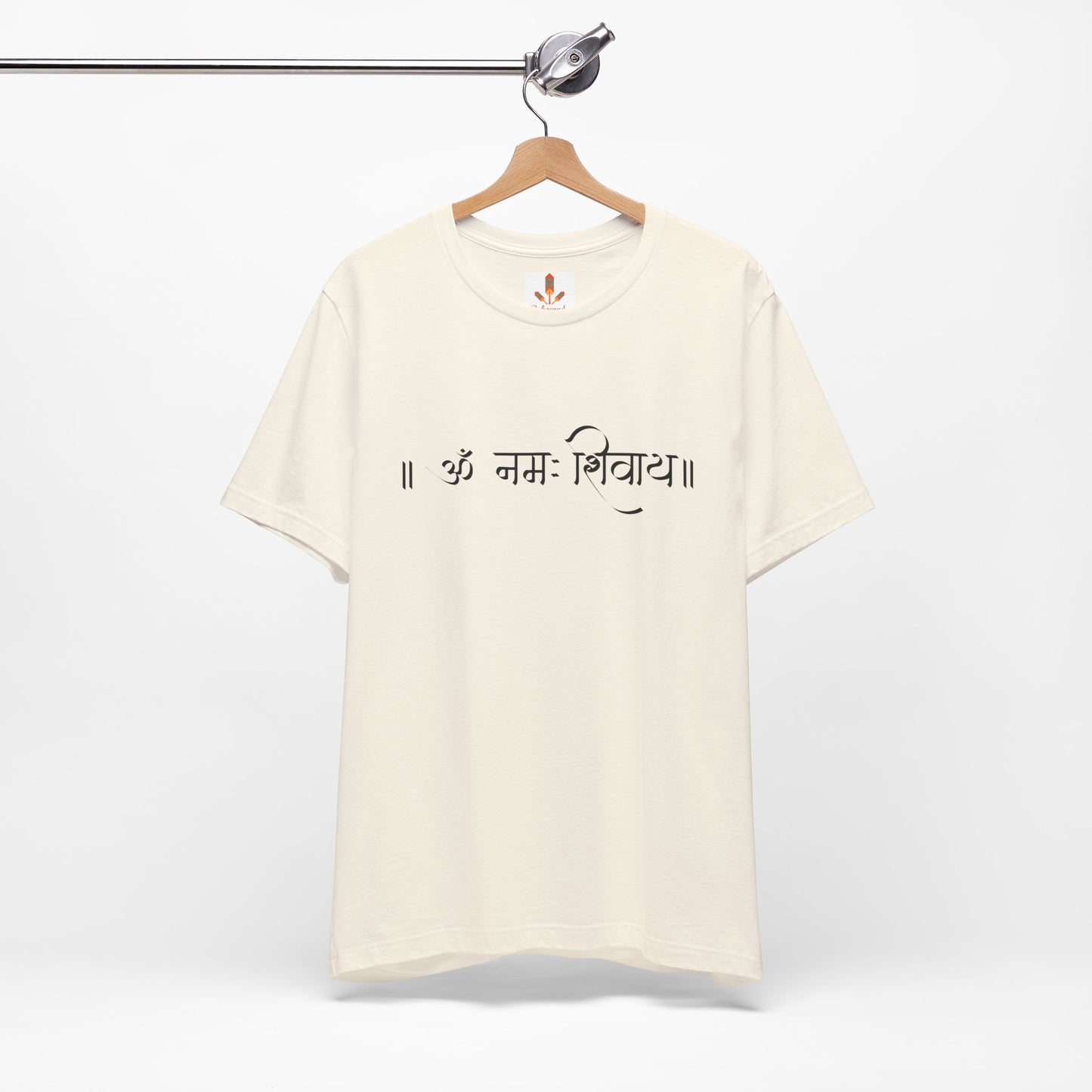Om Mani Padme Hum Design T-shirt