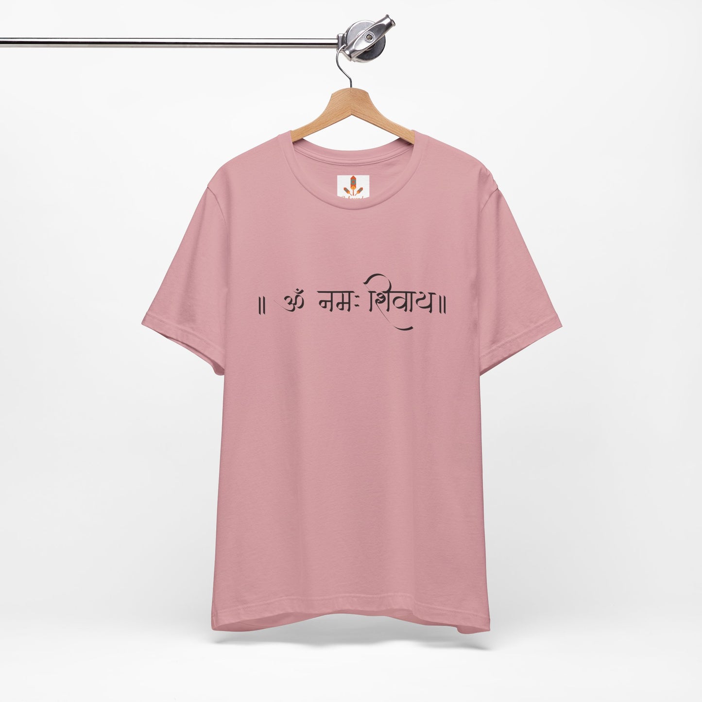 Om Mani Padme Hum Design T-shirt
