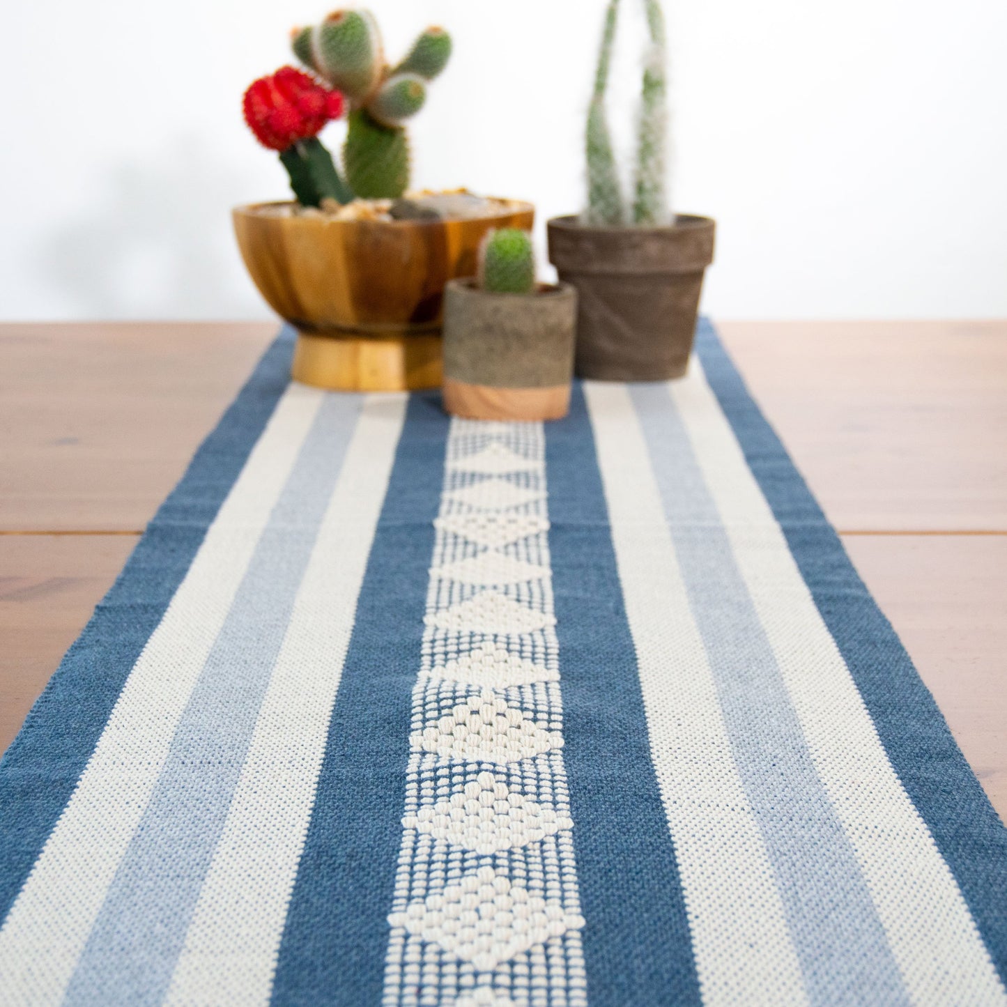 Jalieza Geometric Woven Table Runner – Diamond Design in Blue