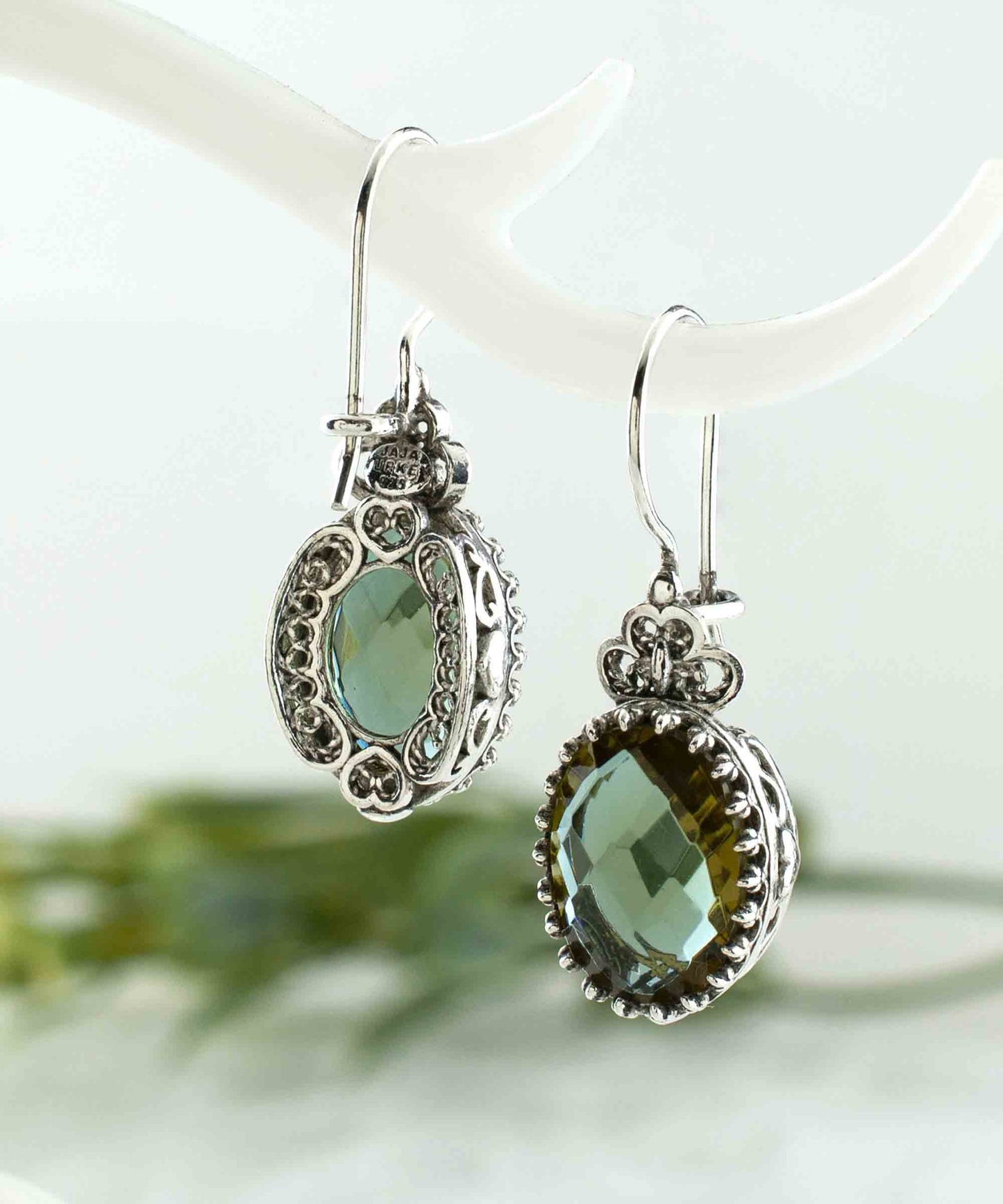Heart Detailed Oval Drop Alexandrite Earrings