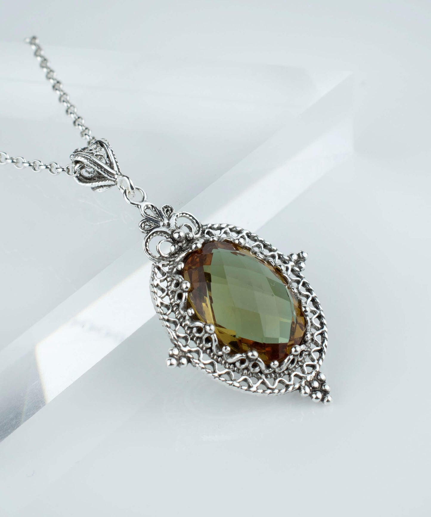 Filigree Art Alexandrite Oval Pendant Necklace