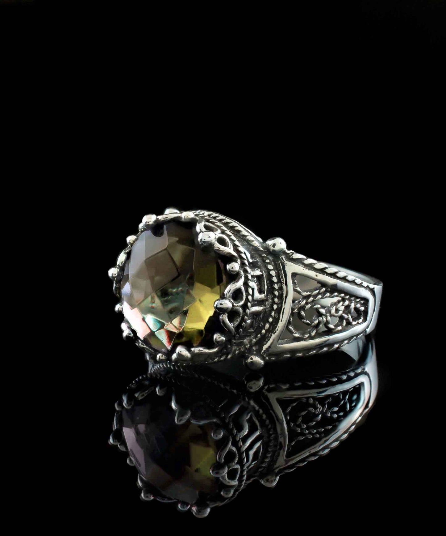 Greek Key Pattern Filigree Art Alexandrite Ring