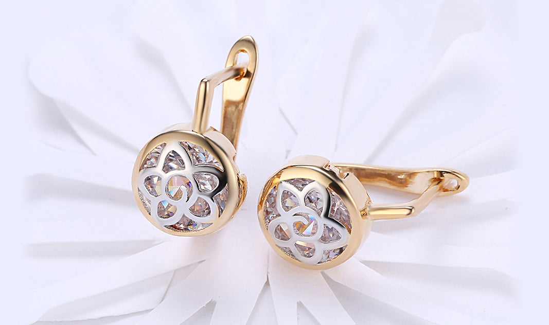 White Sapphire Daisy Design Clip On Earrings