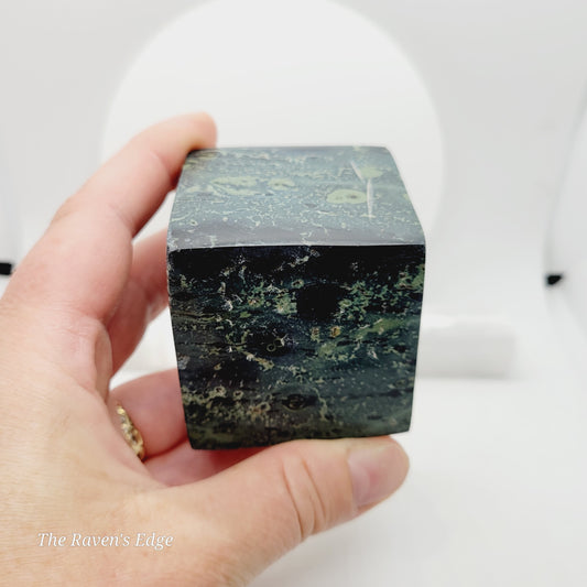 Kambaba Jasper Freestanding Large Cube