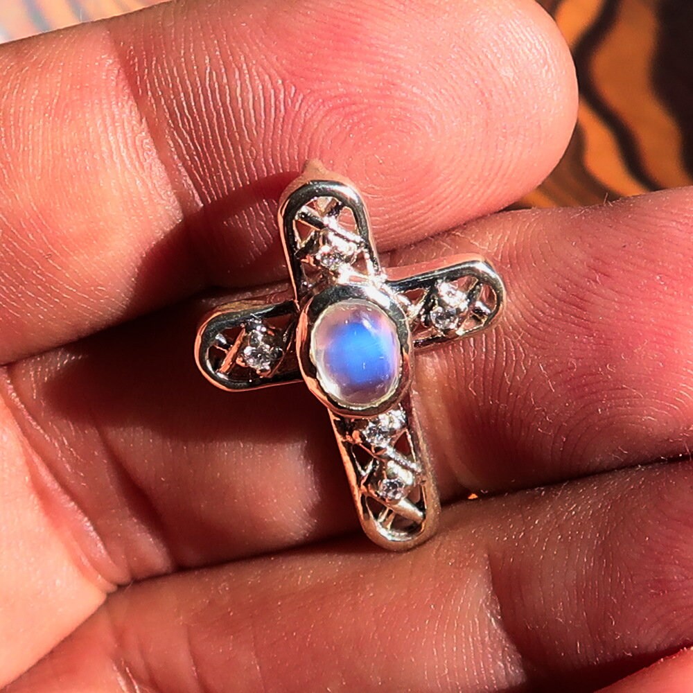 Sterling Silver Moonstone Pendant