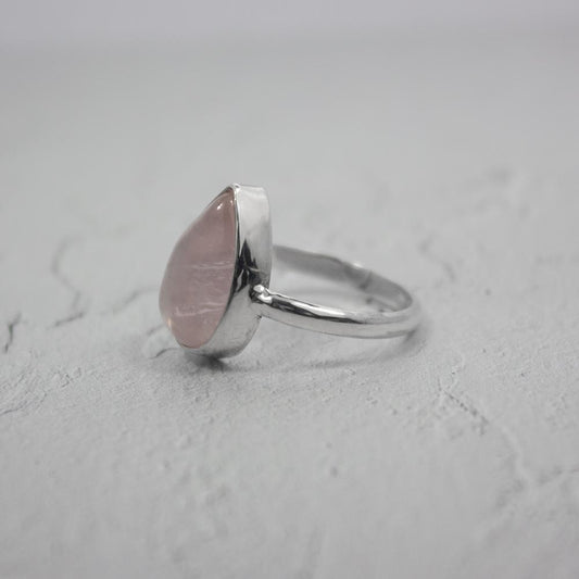 Pear Rose Quartz Ring